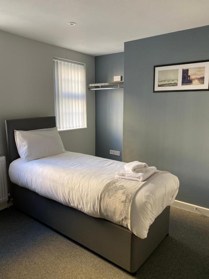 Brownlows Inn Rooms Formerly Riley'S Rooms 리버풀 외부 사진